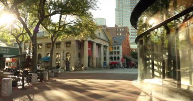 Boston 'daki Özgürlük Patikası boyunca Quincy Pazarı