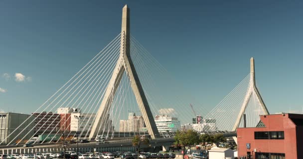 Leonard P. Zakim Bunker Hill Bridge in Boston Massachusetts Verenigde Staten — Stockvideo