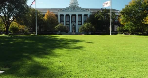 Harvard Business School in Boston Massachusetts USA — Stockvideo