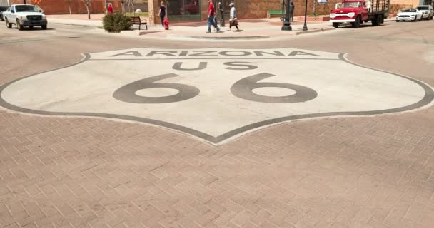 Winslow Arizona cruzamento centro ao longo da histórica Rota 66 — Vídeo de Stock