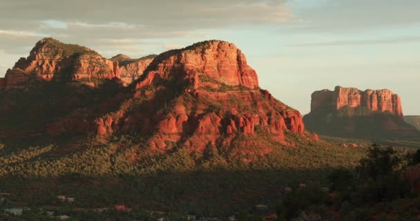 Vista panorámica del paisaje sobre Sedona Arizona EE.UU. — Vídeo de stock