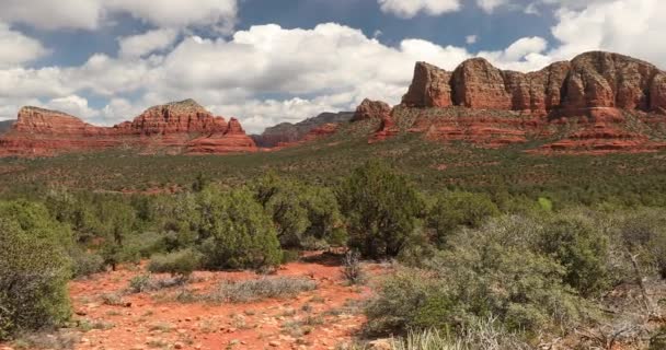 Red Rock vaellus polkuja Sedona Arizona Yhdysvallat — kuvapankkivideo
