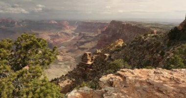 Grand Canyon Ulusal Parkı 'ndaki Güney Şeridi manzarası