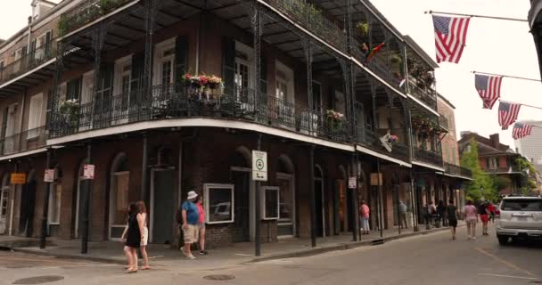 French Quarter Bar dan restoran di Bourbon Street New Orleans Louisiana — Stok Video