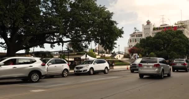 Francouzská čtvrť a lidé podél ulic New Orleans Louisiana USA — Stock video