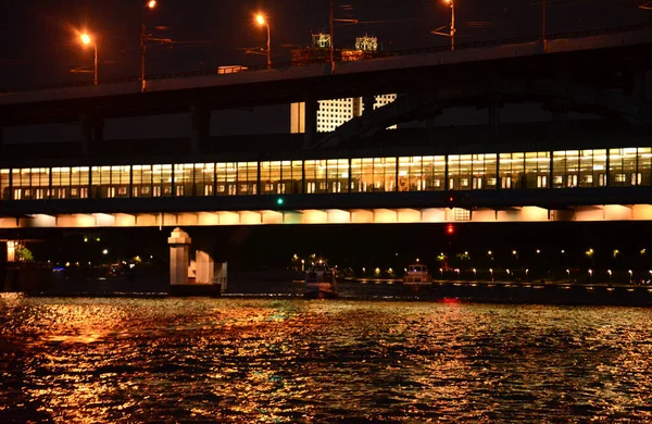 Abendspaziergang Auf Dem Fluss Moskau — Stockfoto