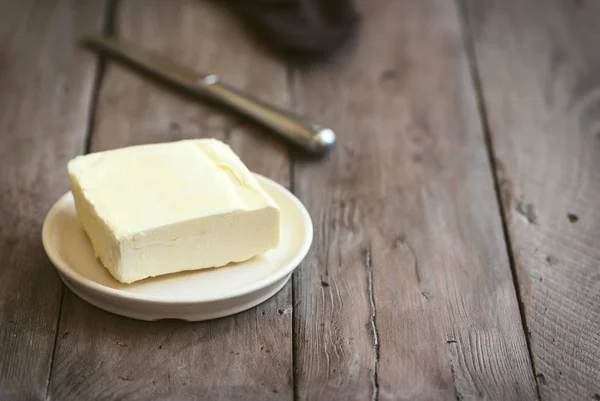 Smör Mörk Trä Bakgrund Kopiera Utrymme Farm Mejeriprodukt Smör — Stockfoto