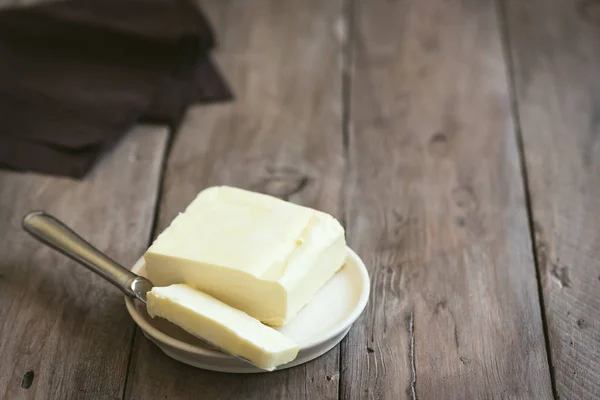 Boter Donkere Houten Achtergrond Kopiëren Van Ruimte Boerderij Zuivelproduct Boter — Stockfoto