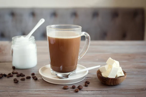 Caffè Antiproiettile Miscelato Con Burro Biologico Olio Cocco Mct Paleo — Foto Stock