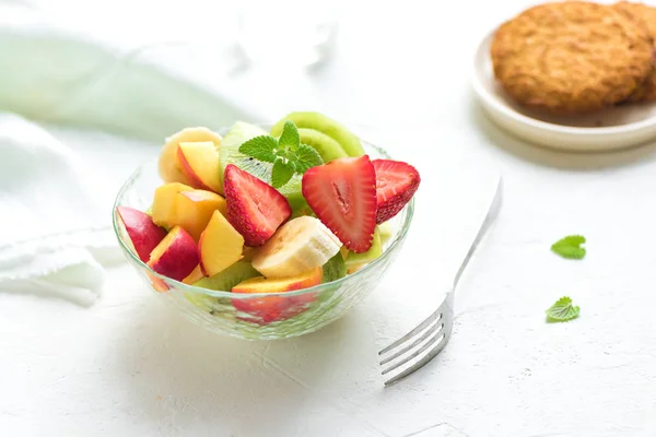 Fruit Salad Bowl Healthy Breakfast Snack Diet Raw Vegetarian Fitness — Stock Photo, Image