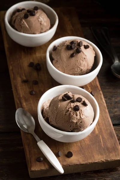 Helado Chocolate Sobre Fondo Madera Helado Casero Vegano Keto Chocolate — Foto de Stock