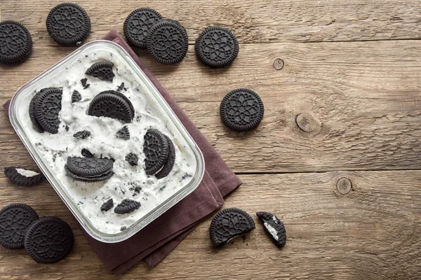 Eis Mit Schokolade Und Sahne Sandwich Cookies Kekse Und Sahne — Stockfoto