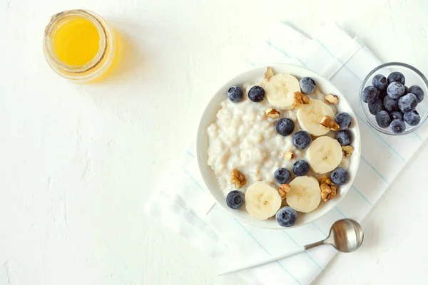 Oatmeal Porridge Walnuts Blueberries Banana Bowl Healthy Organic Breakfast Oats — Stock Photo, Image