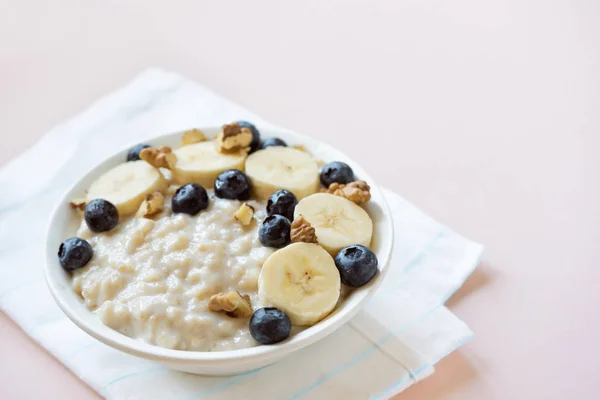 Oatmeal Porridge Walnuts Blueberries Banana Bowl Pink Healthy Organic Breakfast — Stock Photo, Image