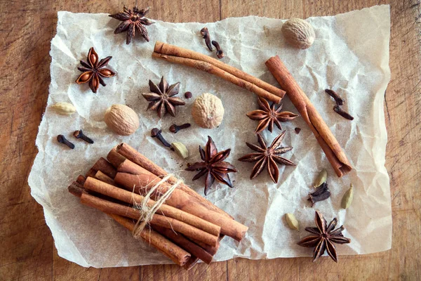 Natural Aroma Spices Christmas Pastry Mulled Wine Cinnamon Sticks Anise — Stock Photo, Image