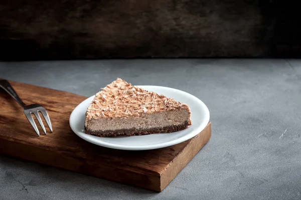 Cheesecake Chocolate Com Queijo Mascarpone Fundo Concreto Cinza Bolo Queijo — Fotografia de Stock