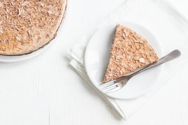 Schokoladen Käsekuchen Mit Mascarpone Auf Weißem Hintergrund Hausgemachter Schokoladenkäsekuchen Mit — Stockfoto