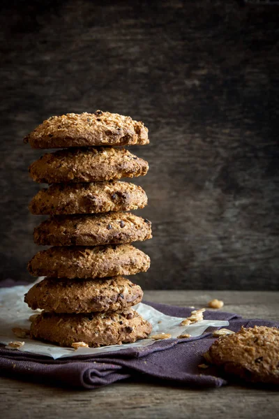 Homemade Wholegrain Cookies Oatmeal Lin Sesame Seeds Dark Rustic Wooden — Stock Photo, Image