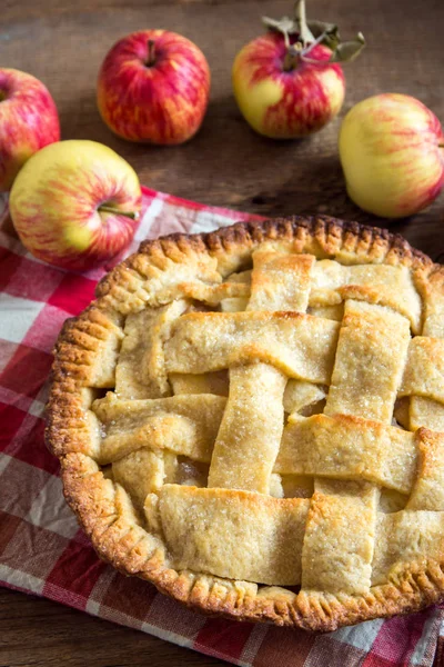 Klassieke Appeltaart Dessert Zelfgemaakte American Pie Uit Organische Zomer Appelen — Stockfoto