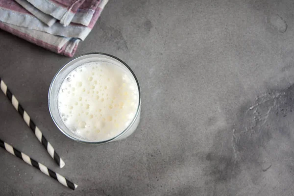 Färsk Vanlig Hemmagjord Yougurt Yoghurt Youghurt Kefir Ayran Lassi Glas — Stockfoto
