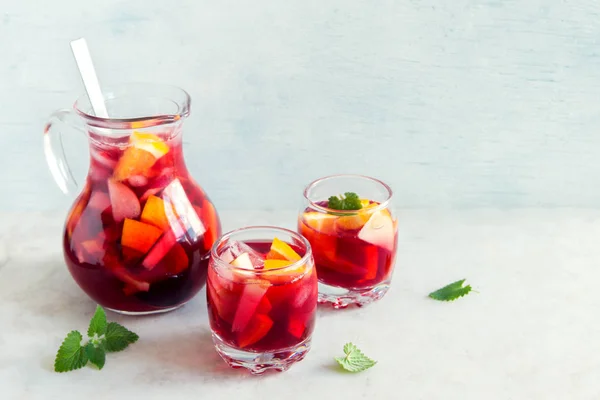 Red Wine Sangria Punch Fruits Mint Ice Glasses Homemade Refreshing — Stock Photo, Image