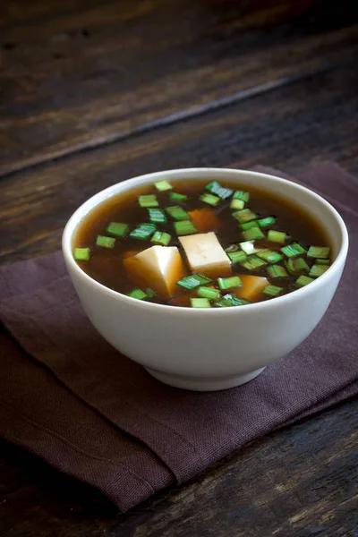 Japanische Misosuppe Keramikschale Auf Dunklem Holzgrund Kopierraum Asiatische Misosuppe Mit — Stockfoto