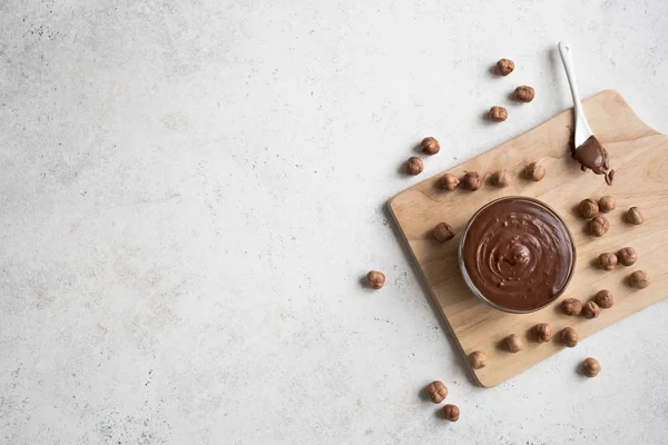 Cioccolato Nocciola Diffusione Sfondo Bianco Vista Dall Alto Copiare Spazio — Foto Stock