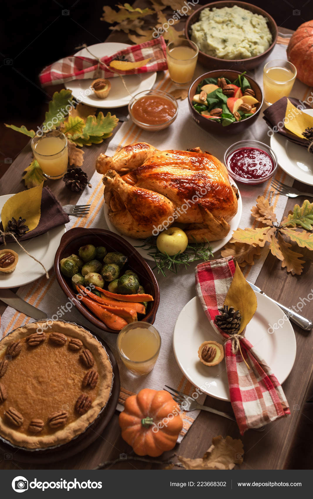 Thanksgiving Turkey Dinner All Sides Homemade Roasted Turkey All Traditional Stock Photo Image By C Mizina 223668302