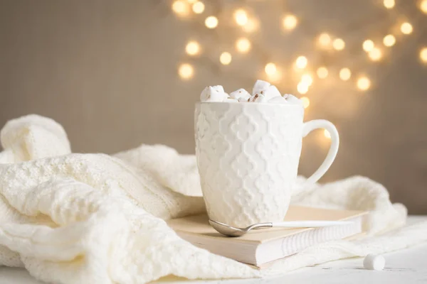 Vánoční Horká Čokoláda Marshmallows Bílý Hrnek Kopírovat Prostoru Horké Kakao — Stock fotografie