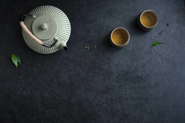 Чайник Чашки Черном Фоне Скопировать Пространство Традиционный Азиатский Чайный Сервиз — стоковое фото