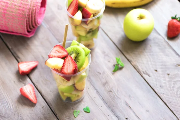 Sport Healthy Lifestyle Concept Pink Yoga Mat Fruit Berries Salad — Stock Photo, Image