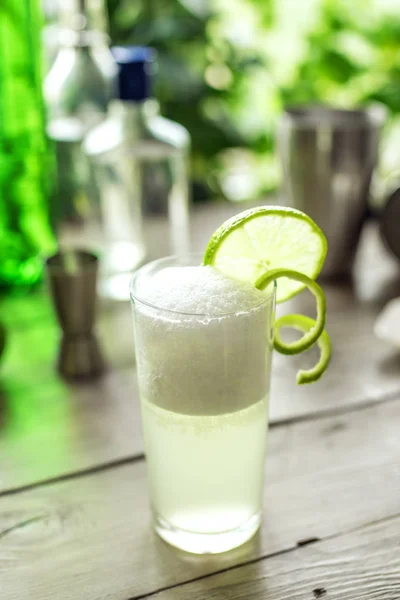 Egg Gin Fizz Cocktail — Stock Photo, Image