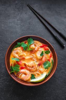 Laksa çorbası