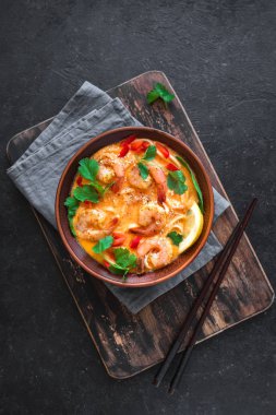 Laksa çorbası