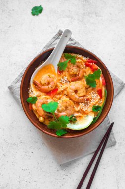 Laksa çorbası