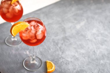 Aperol sprey kokteyli.