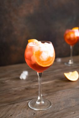 Aperol sprey kokteyli.