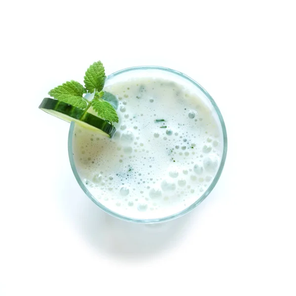 Айран, самодельный йогуртовый напиток — стоковое фото