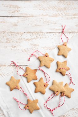 Noel yıldız kurabiye şeklinde