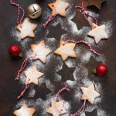 Noel yıldız kurabiye şeklinde