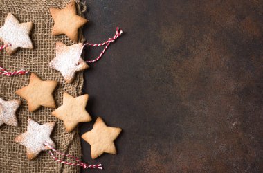 Noel yıldız kurabiye şeklinde