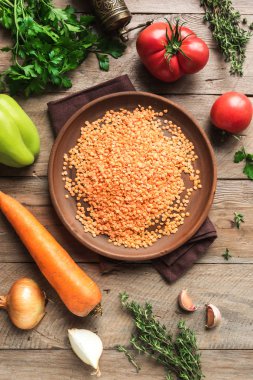 Mercimek çorbası malzemeler