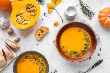 Balkabağı çorbası.