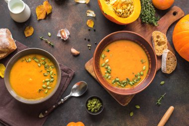 Balkabağı çorbası.