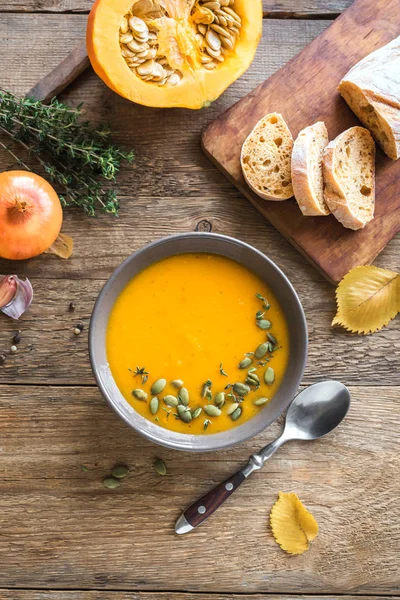 Balkabağı çorbası.