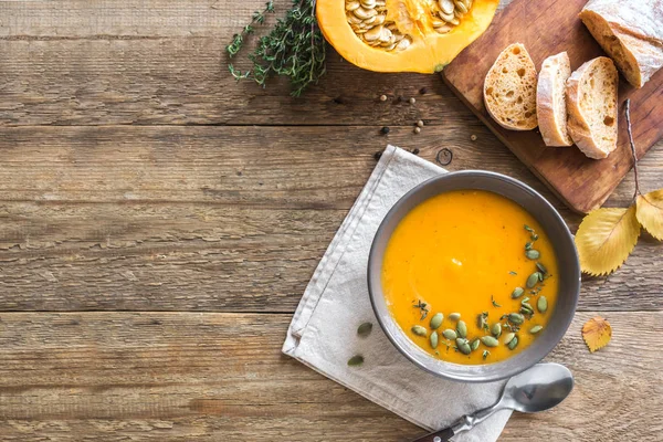 Balkabağı çorbası.