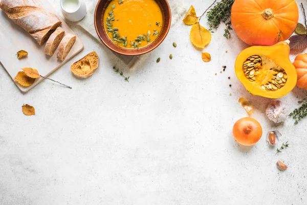 Balkabağı çorbası.