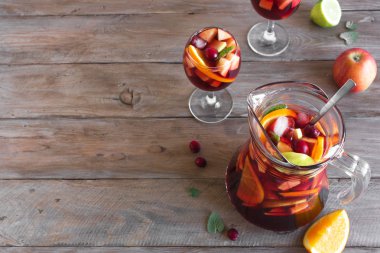 Kırmızı şarap sangria