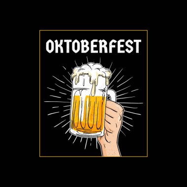 Oktoberfest bira dolu bardak tutan el çizilmiş şekil ver. Vintage, eski stil München bira festivali kavramı vektör poster, logo, afiş, rozet, reklam, etiket için tasarım.