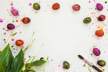 Yumurta Paskalya için ev eğlence boyamak için kavramı